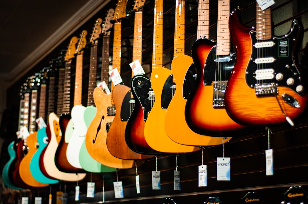 The Ultimate Buying Guide and Expert Advice for Electric and Acoustic Guitars