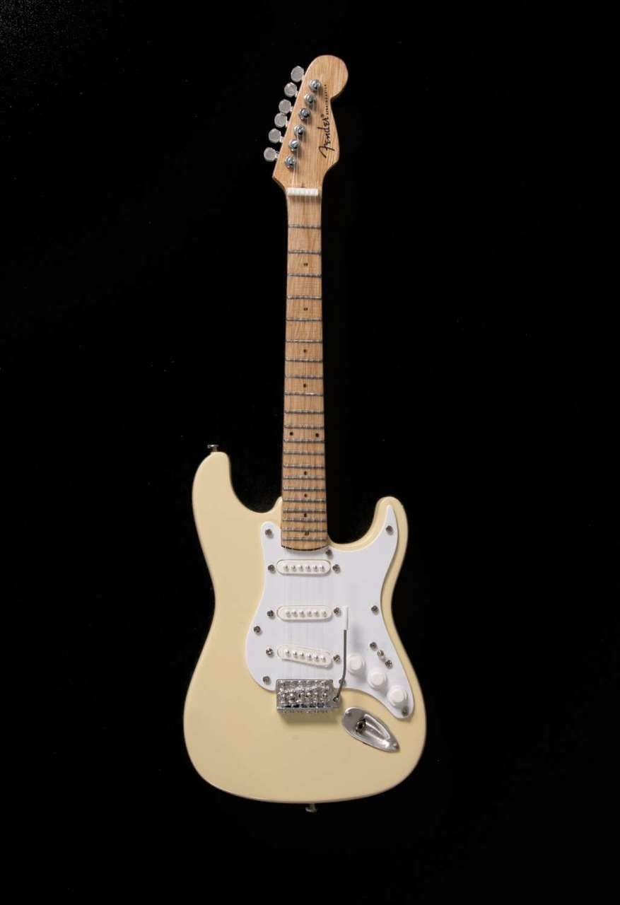 Axe Heaven Fs-013 Licensed Fender Stratocaster Cream