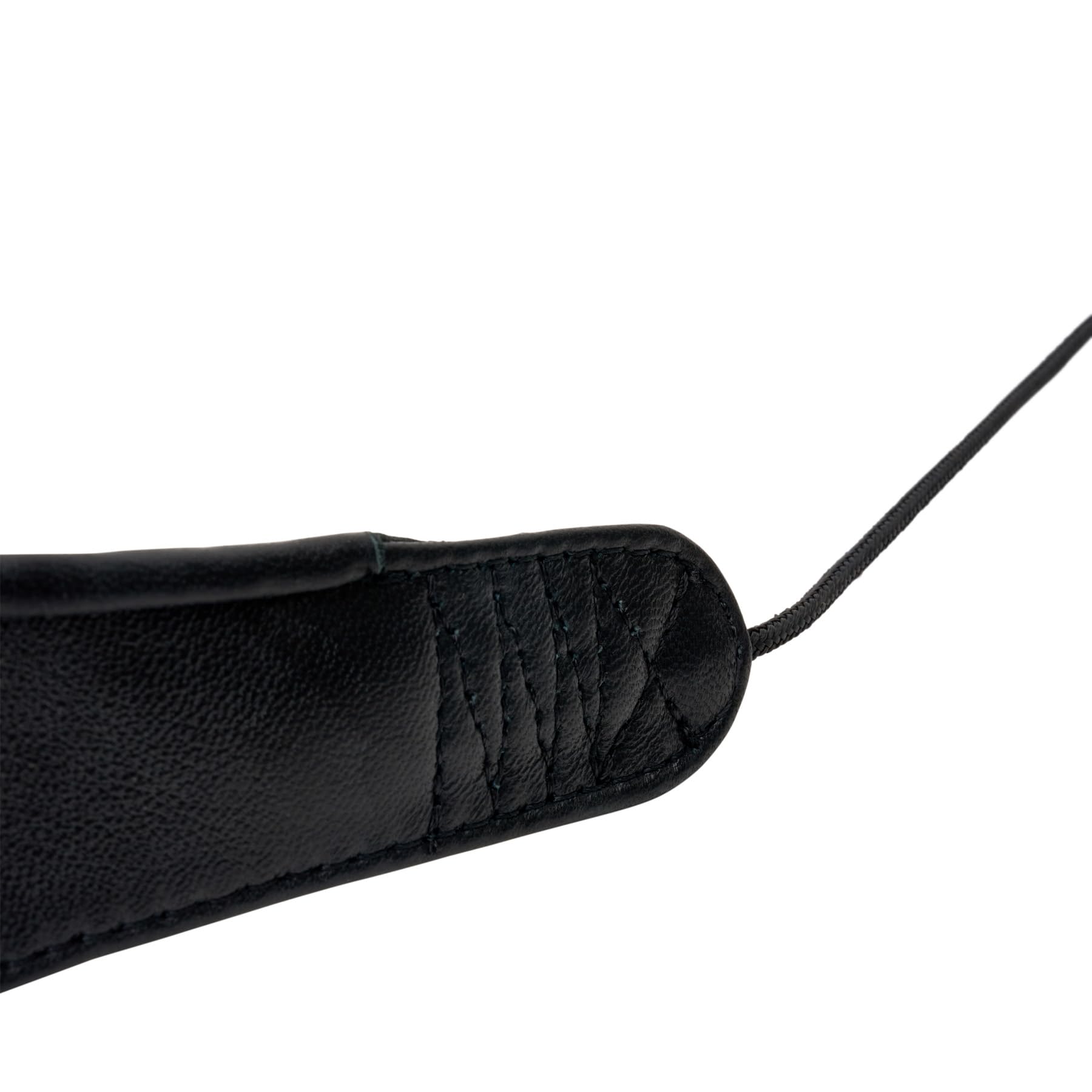 Pro Tec L310M 22-Inch Leather Neck Strap with Metal Snap, Black