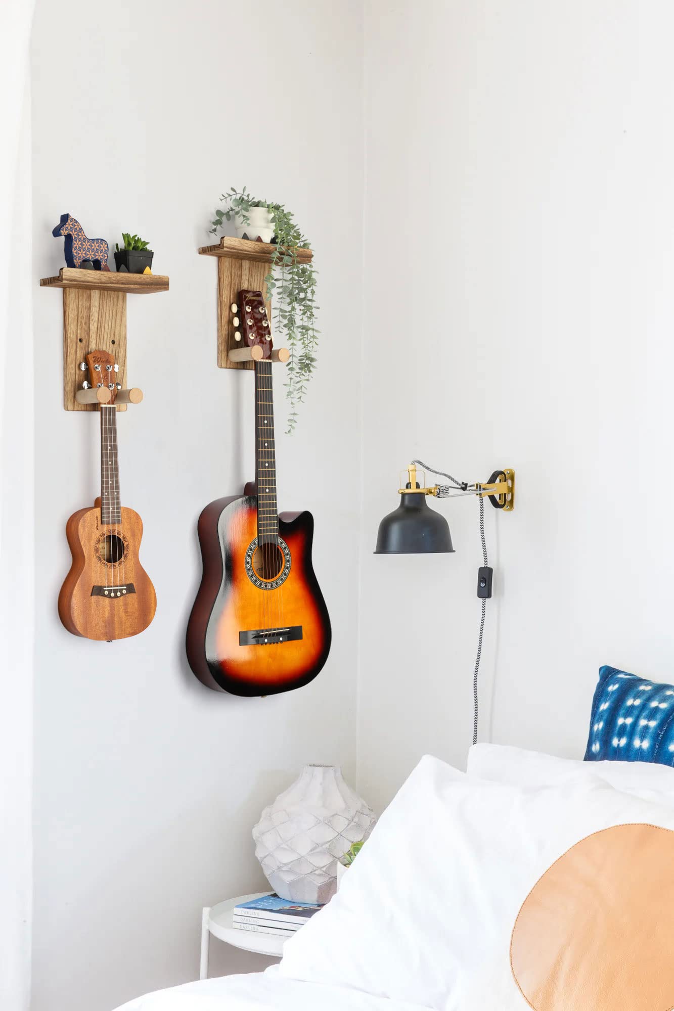 Keebofly Guitar Wall Mount Guitar Wall Hangers,Single Pack,Guitar Stand Wall with Pick Holder Guitar Rack for Acoustic or Electr