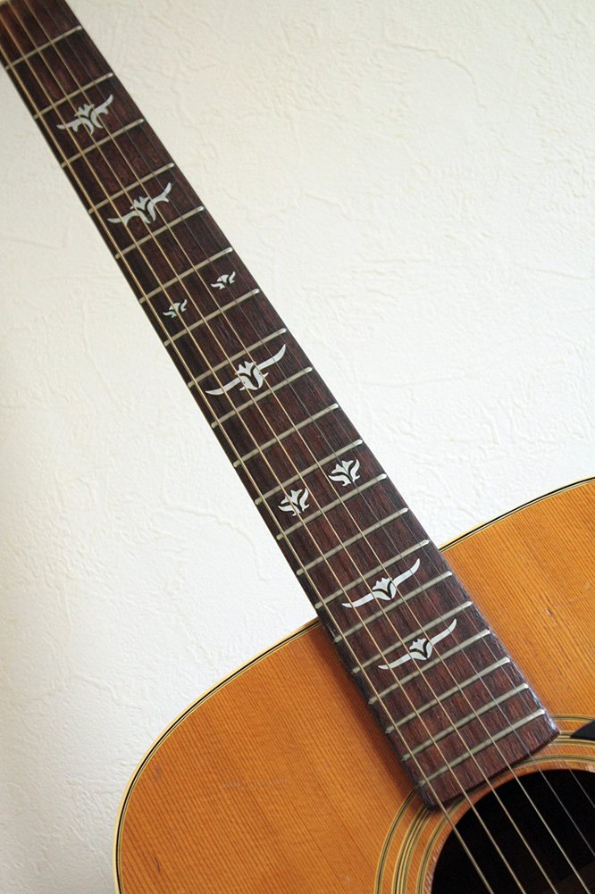 Jockomo Tailored Leaf (White Pearl) Guitar Inlay Sticker