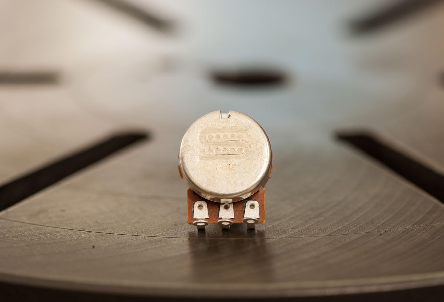 Seymour Duncan 250k Smooth-Turning Audio Taper Potentiometers - High-Quality Construction, Volume Pot or Tone Control