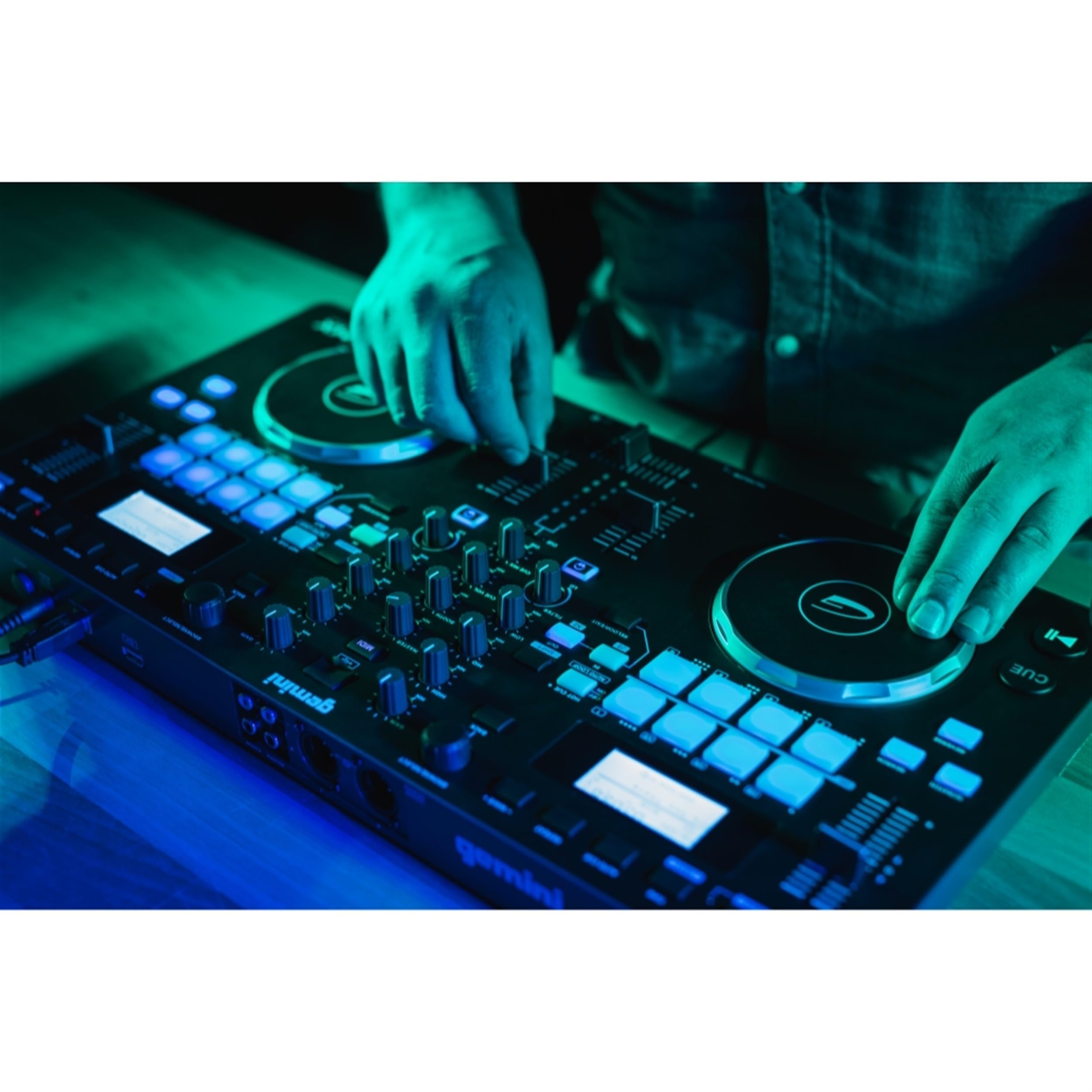 Gemini Sound GMX Versatile DJ Controller & Media Player - Compact USB/MIDI System with VirtualDJ LE, Ideal for Mobile DJs & Live