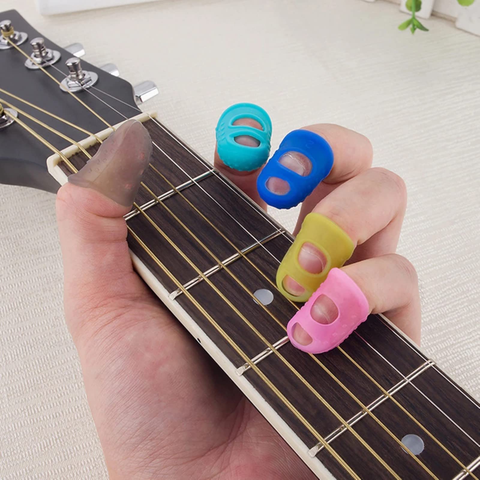 Careflection Finger Sleeve Silicone Guitar Strings Thumb Bass Finger Picks Protector Plectrum Anti-Scalding (5 Colors) (2 Set)