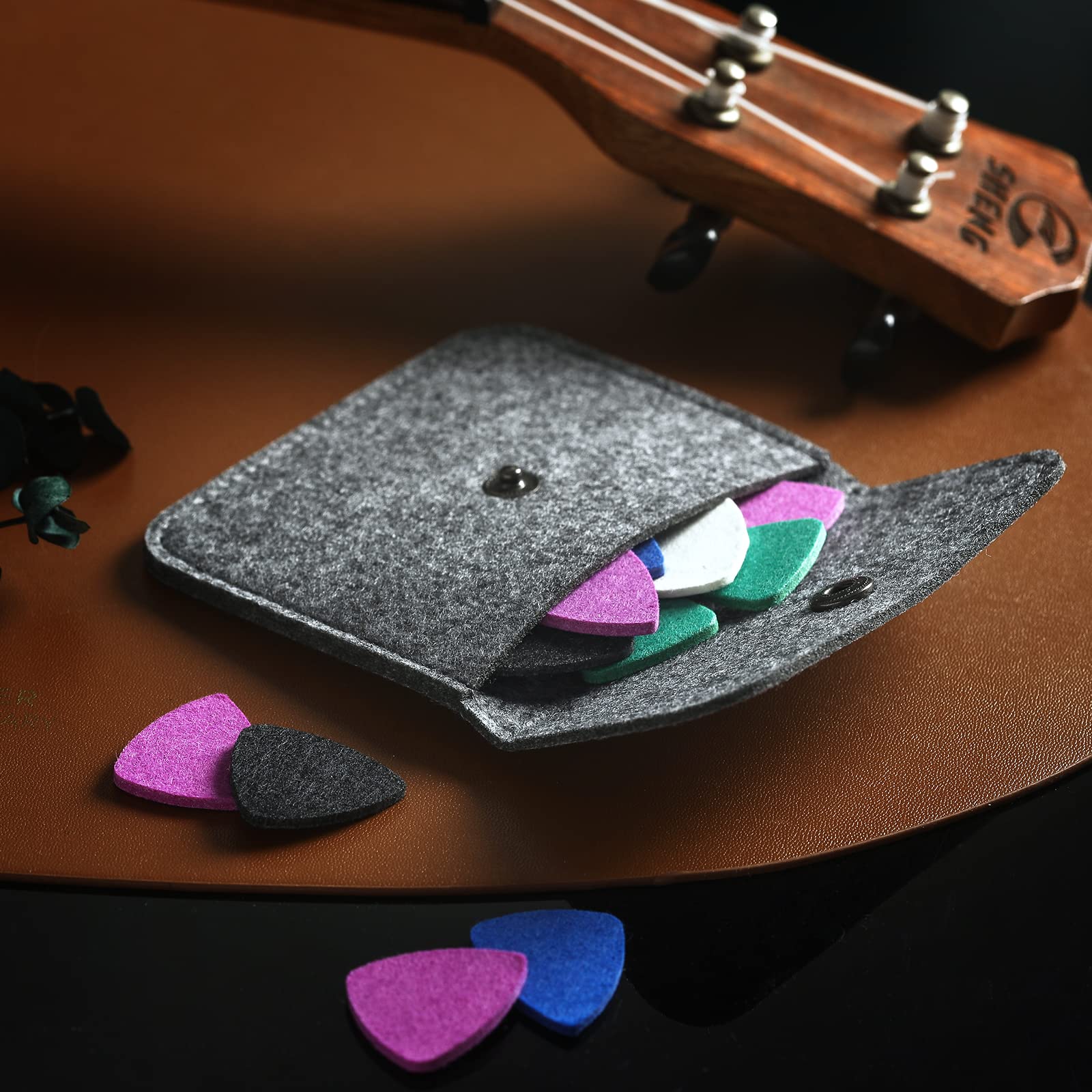 20 Pieces Felt Ukulele Picks,Felt Heart Shape Pick for Ukulele Guitar Bass with pick holder case (Multiple colors) (general, 5 m
