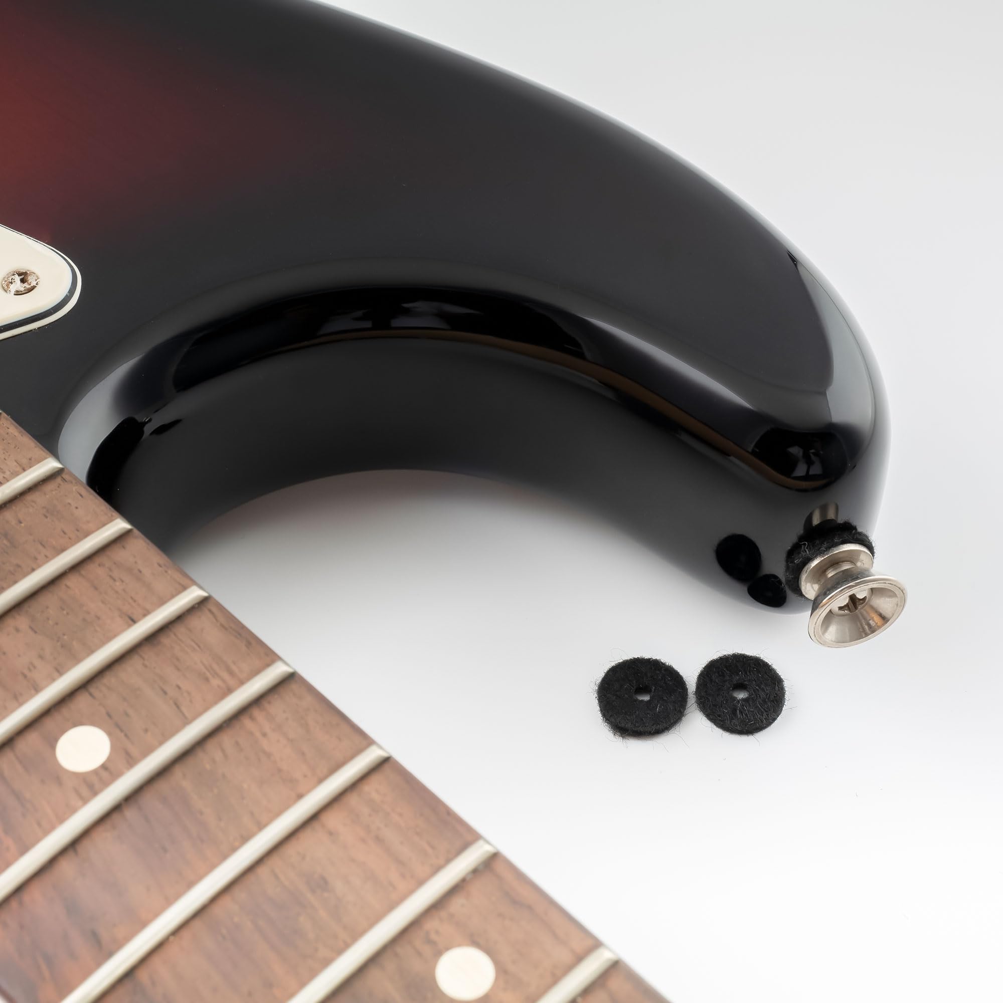 Musiclily Basic Guitar Strap Button Felt Washers, Black (Set of 20)