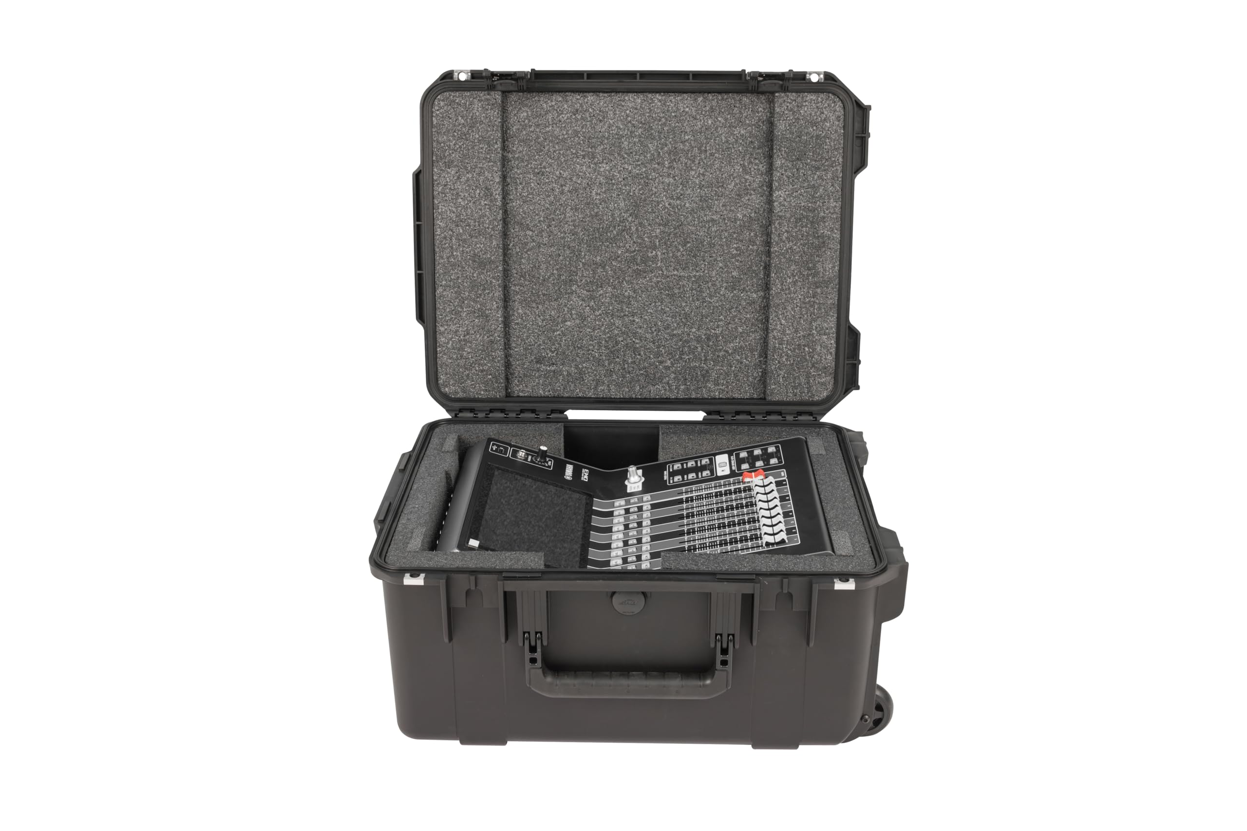SKB Cases 3i2015-10DM3 iSeries 2015-10 Yamaha DM3 Digital Mixer Case with UV and Water Resistance