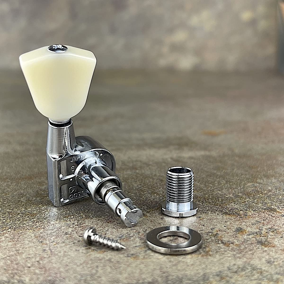 Gotoh Locking Tuners - Schaller Type - SG381 Chrome (3 per side).