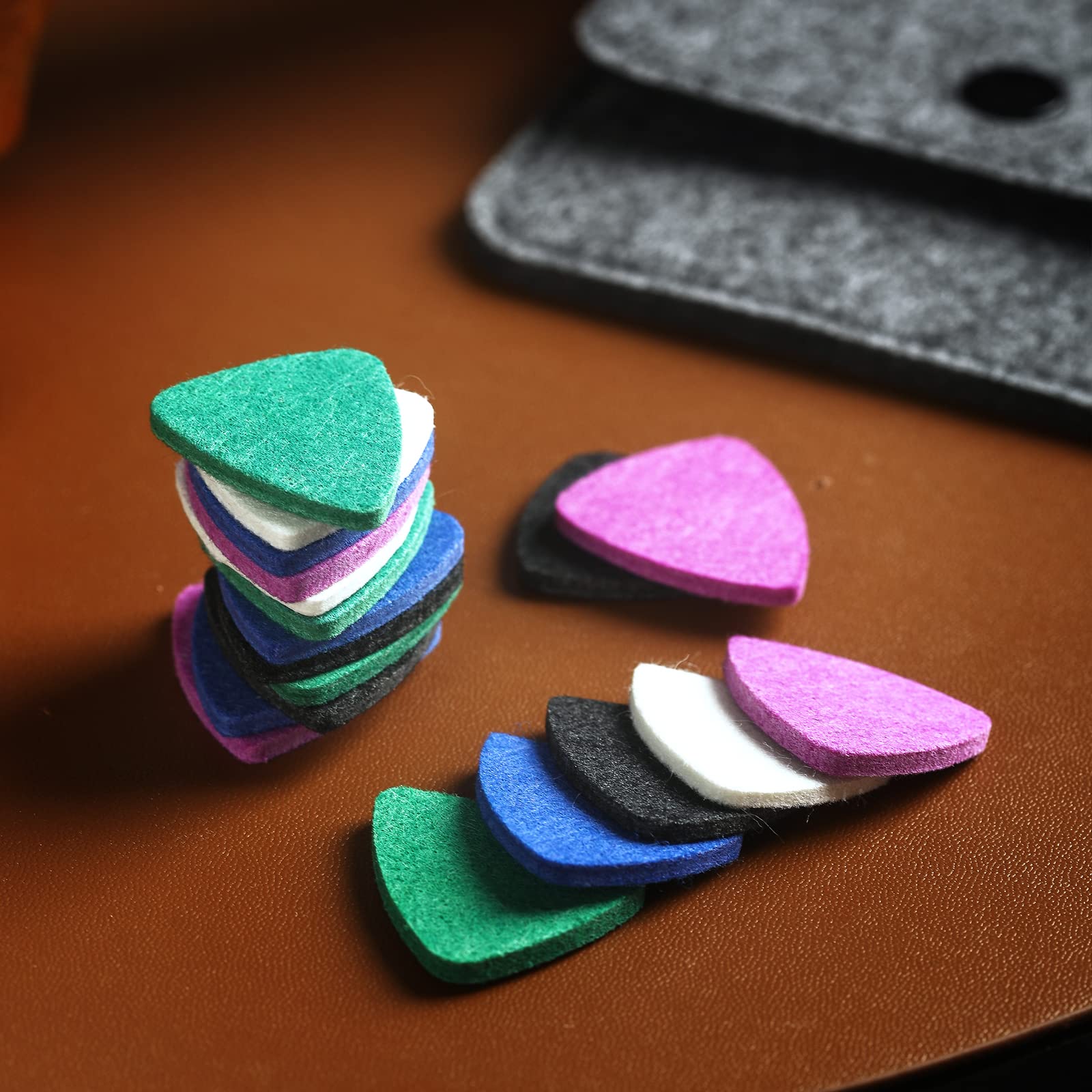 20 Pieces Felt Ukulele Picks,Felt Heart Shape Pick for Ukulele Guitar Bass with pick holder case (Multiple colors) (general, 5 m