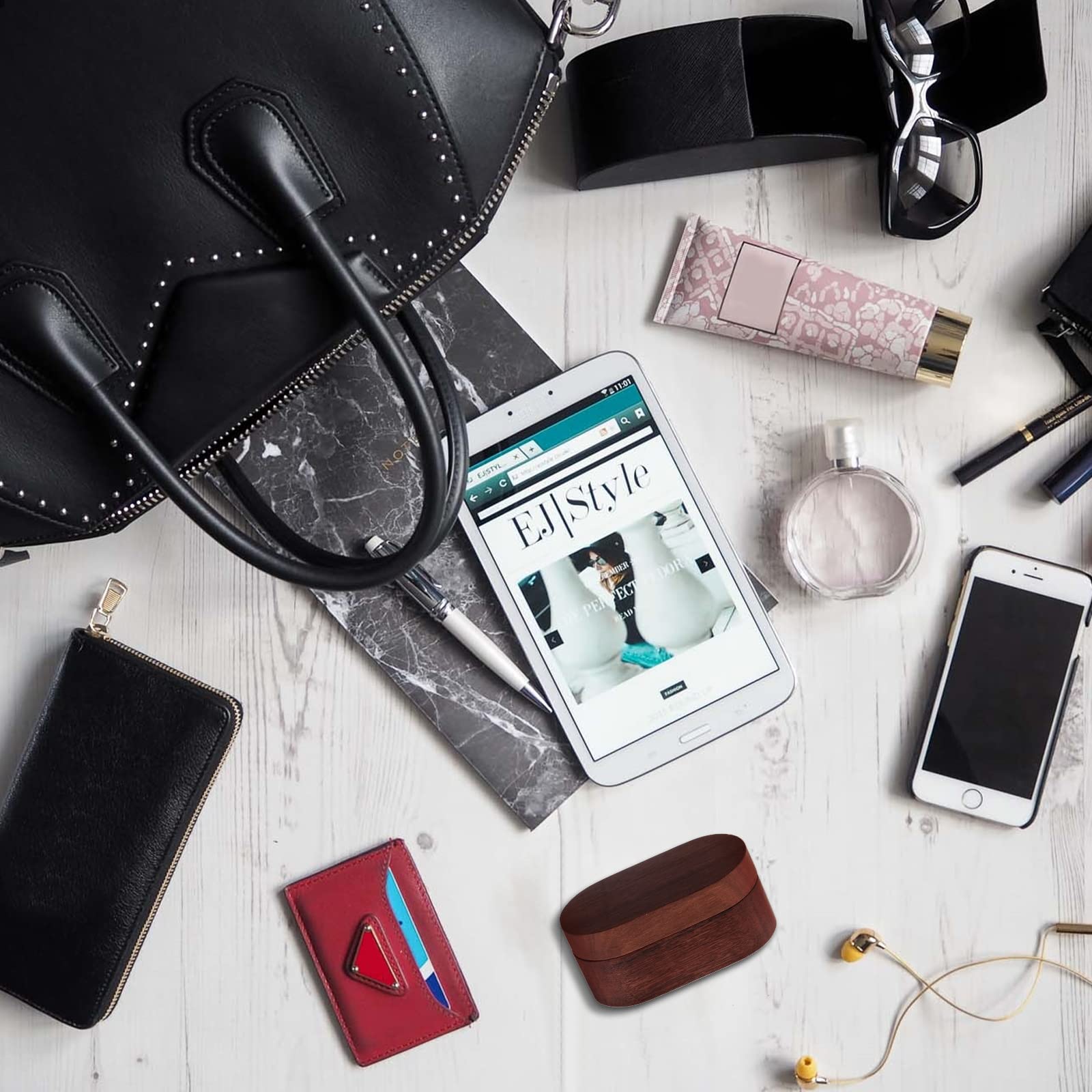 MYLYWOO Sapele Guitar Pick Holder Set with 1 Rosewood Pick and 6 Celluloid Picks in 3 Thicknesses, Mini Wooden Jewelry Organizer