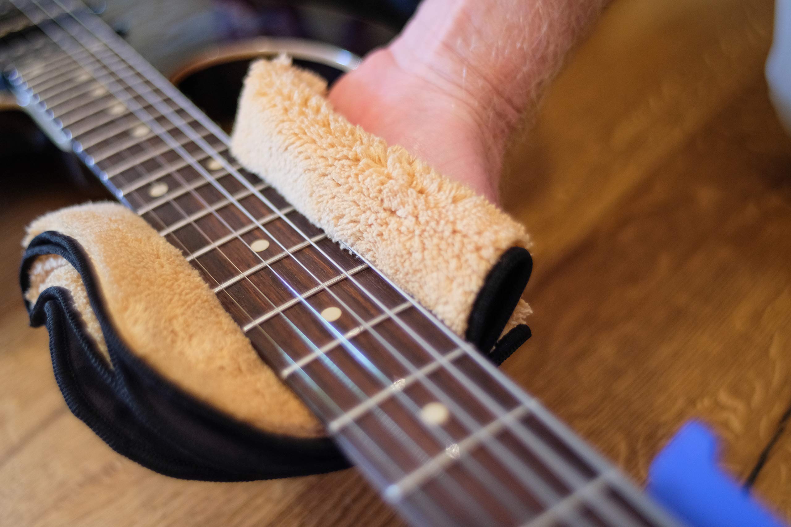 MusicNomad 2 'n 1 Beyond Plush Players Cloth (MN241)