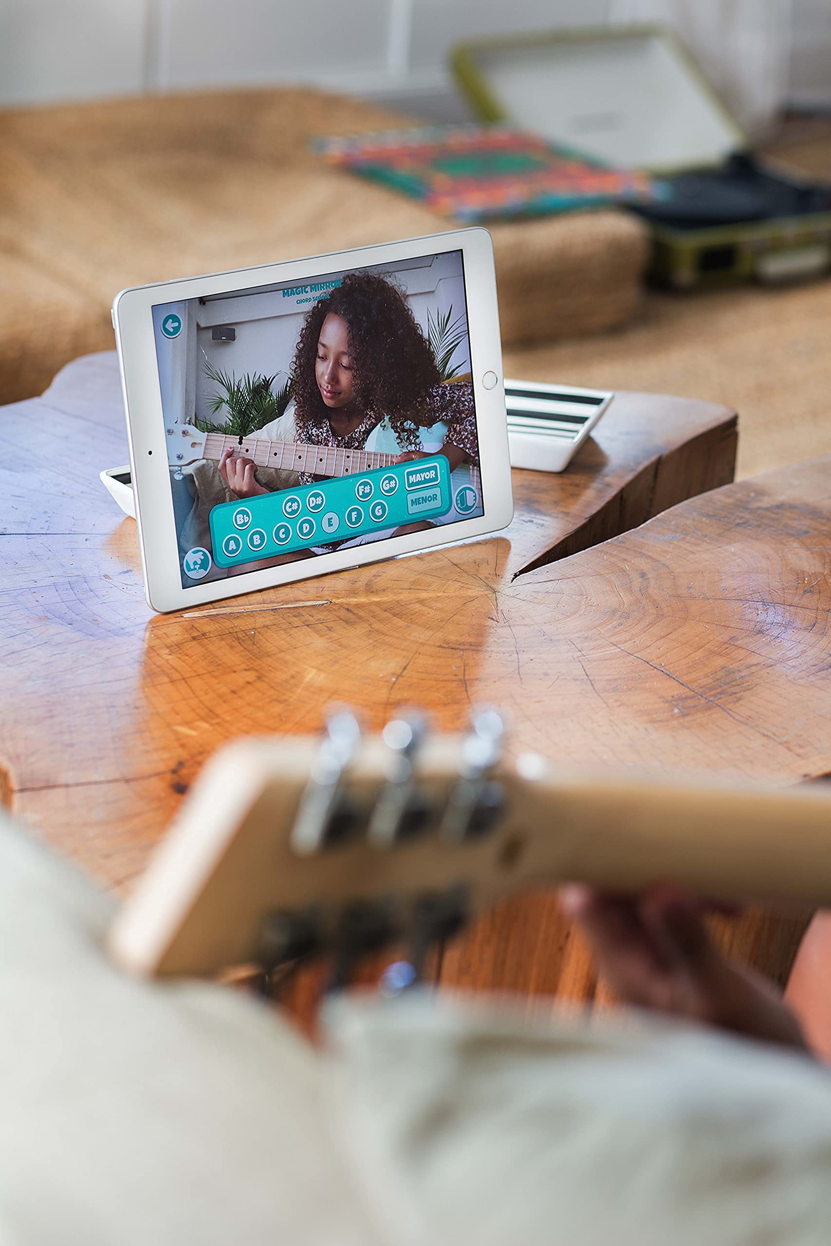 Loog Pro VI Acoustic kids real guitar for Beginners Compact size Ages 9+ Learning app and Lessons included