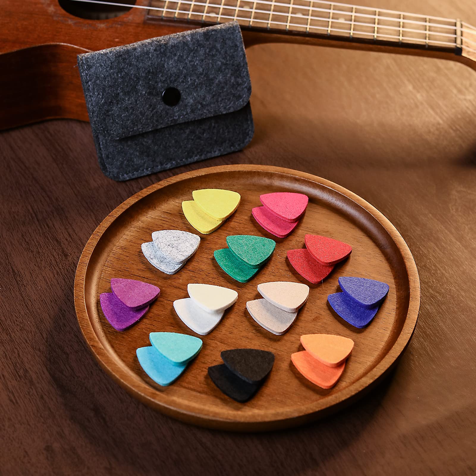 Donux 24 Pieces Felt Ukulele Picks,Felt Heart Shape Pick for Ukulele Guitar Bass with pick holder case (24, Mixed)