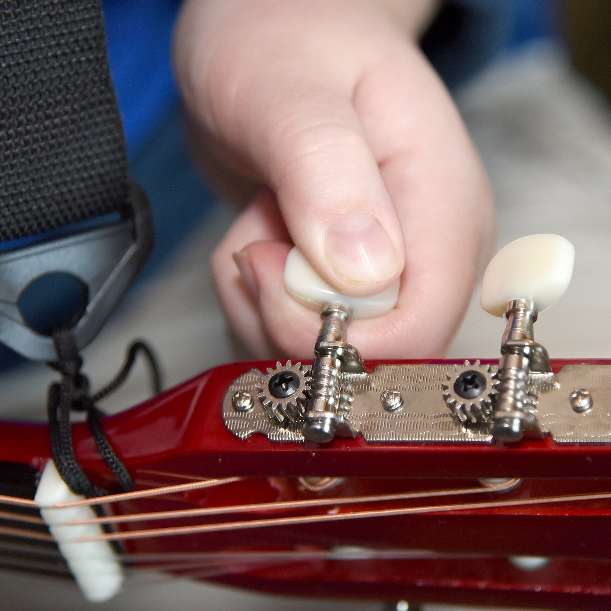 30'' Wood Guitar with Case and Accessories for Kids/Girls/Boys/Beginners (Natural)