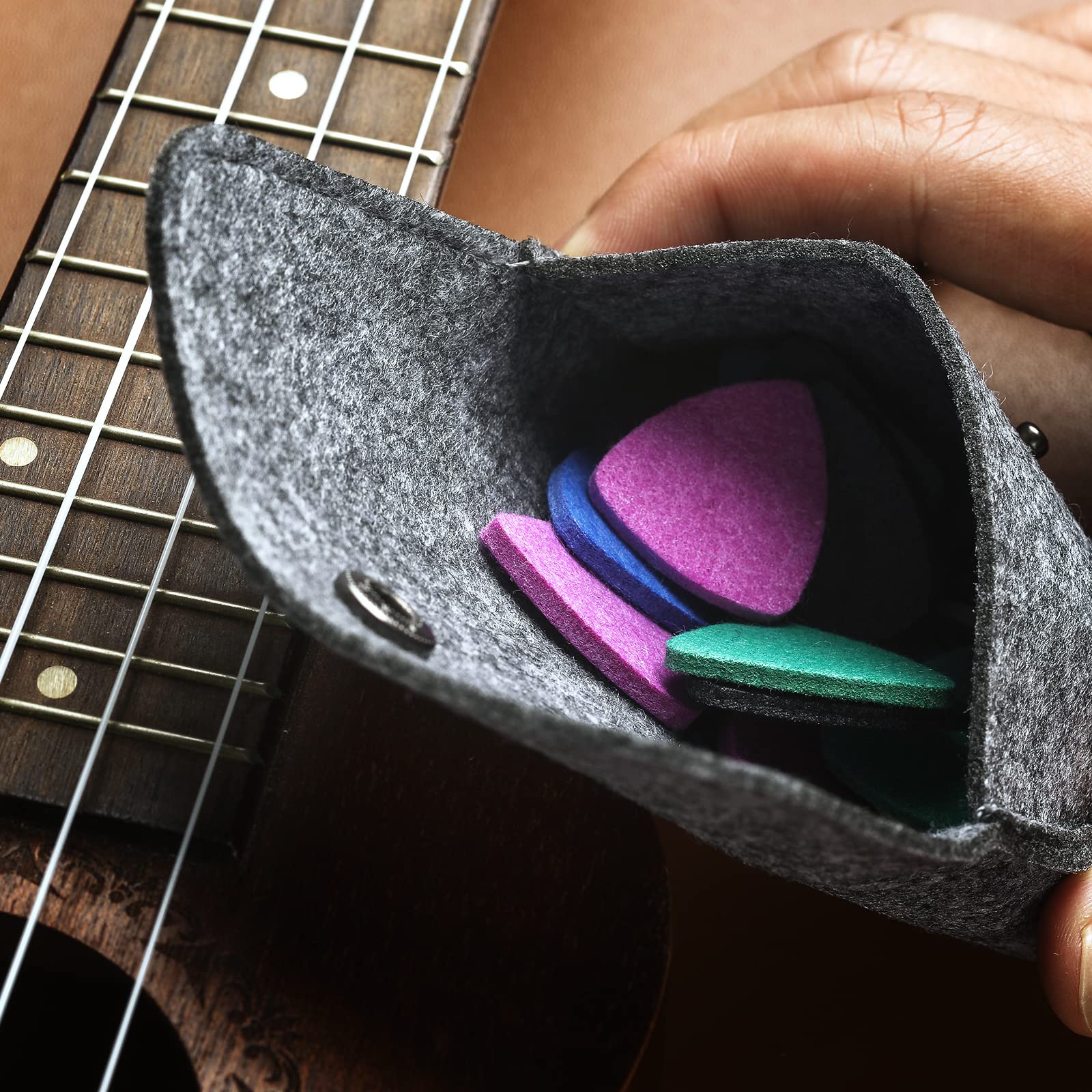 20 Pieces Felt Ukulele Picks,Felt Heart Shape Pick for Ukulele Guitar Bass with pick holder case (Multiple colors) (general, 5 m