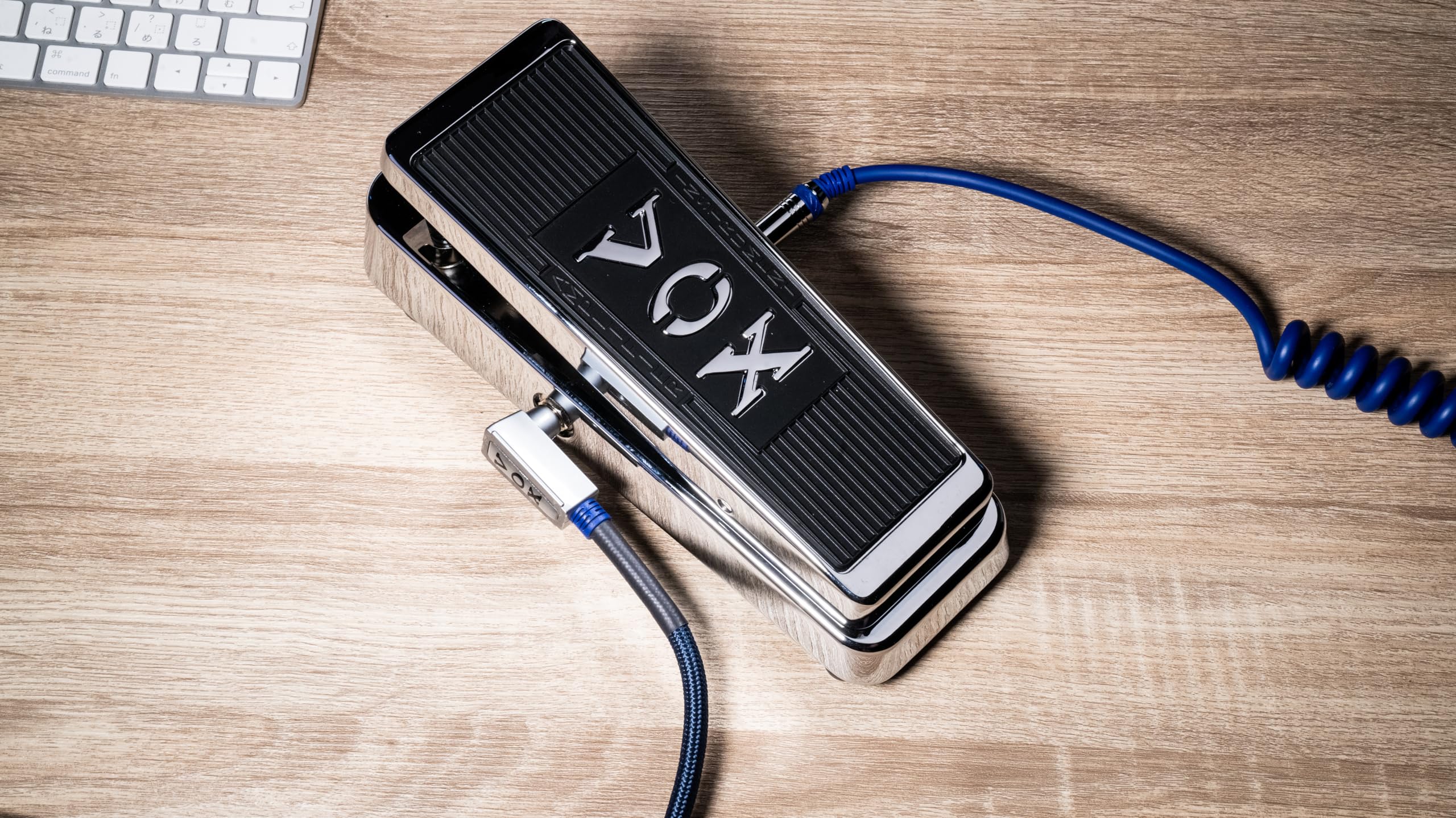 Vox The Real McCoy VRM-1 Limited-Edition Wah Guitar Effects Pedal w/Treadle and Battery-Powered Operation - Chrome