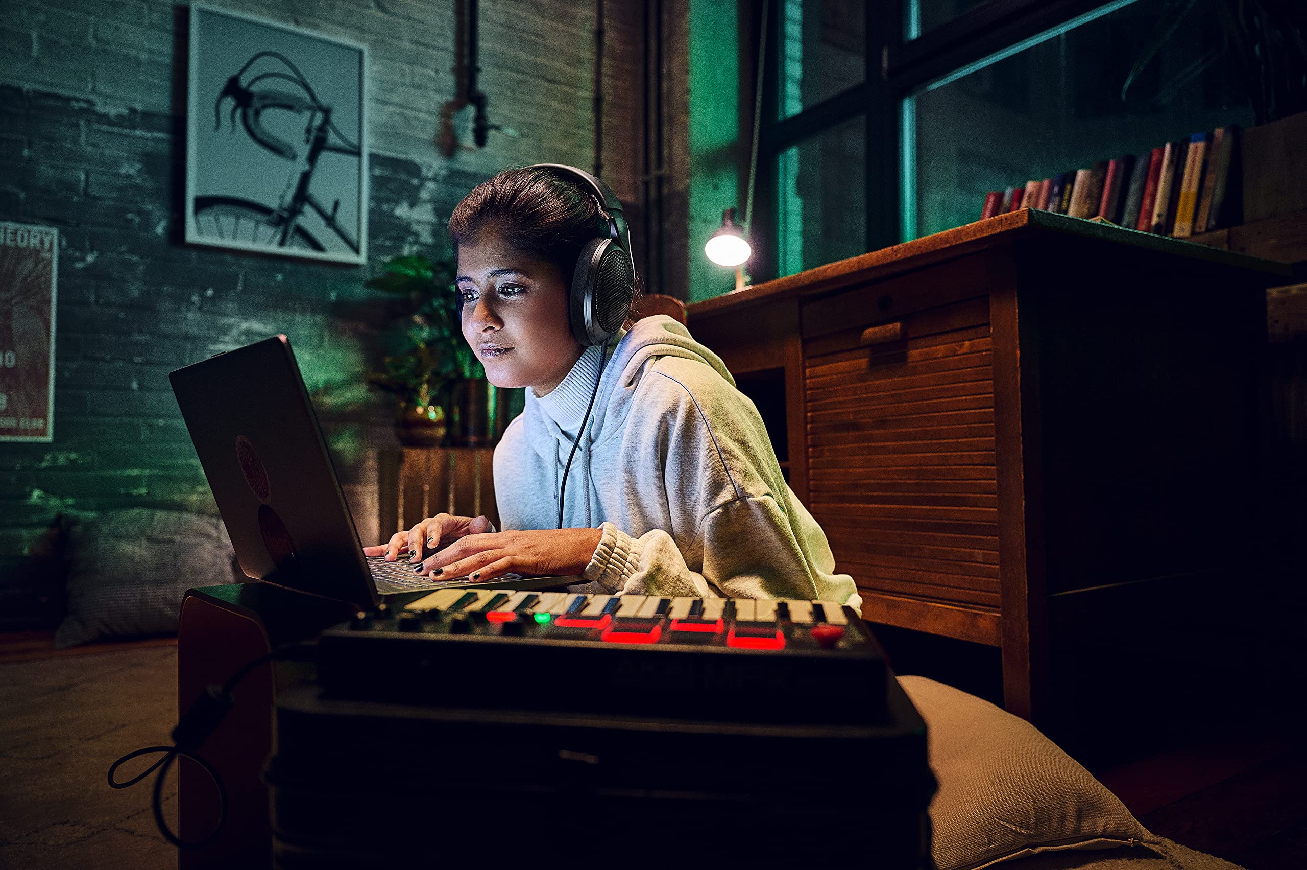 Sennheiser HD 400 PRO Open Back Dynamic Headphones for Studio, Mixing, Video, Audio Production, Twitch, High Definition music li