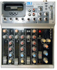 Four Channel Studio Mixer W/Ipod Dock